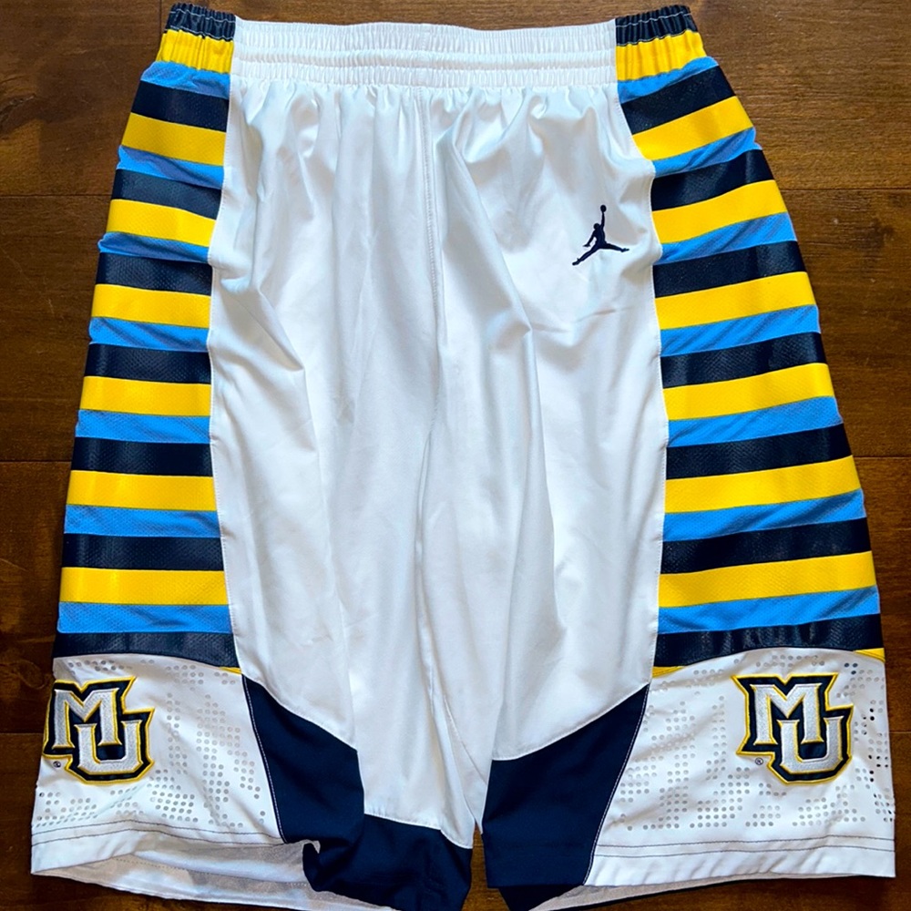 Men’s Jordan Marquette Basketball Shorts Size Large College Jimmy Butler Wade